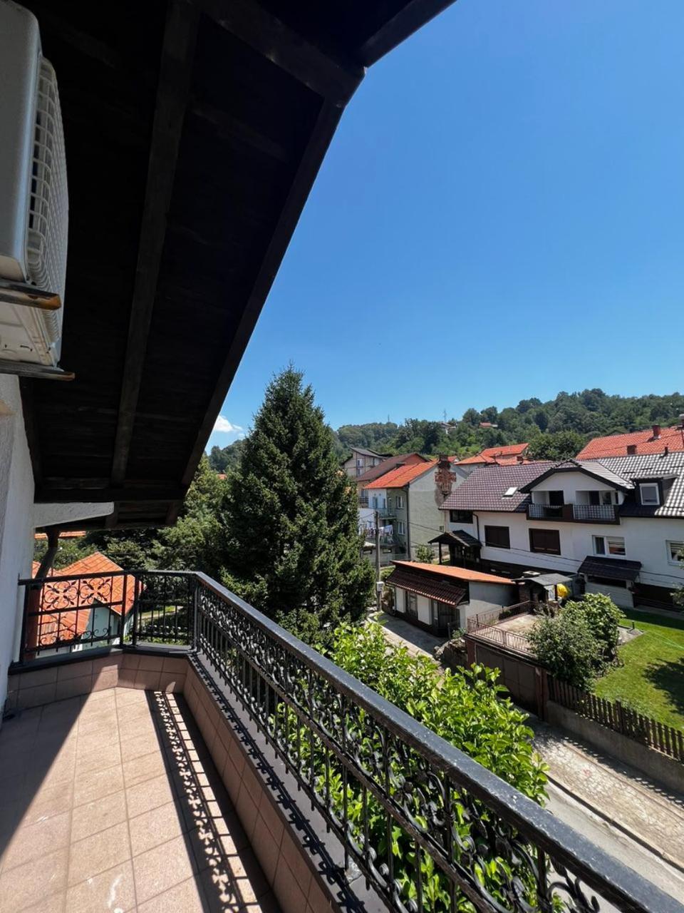 Hostel Tuzla Ngoại thất bức ảnh