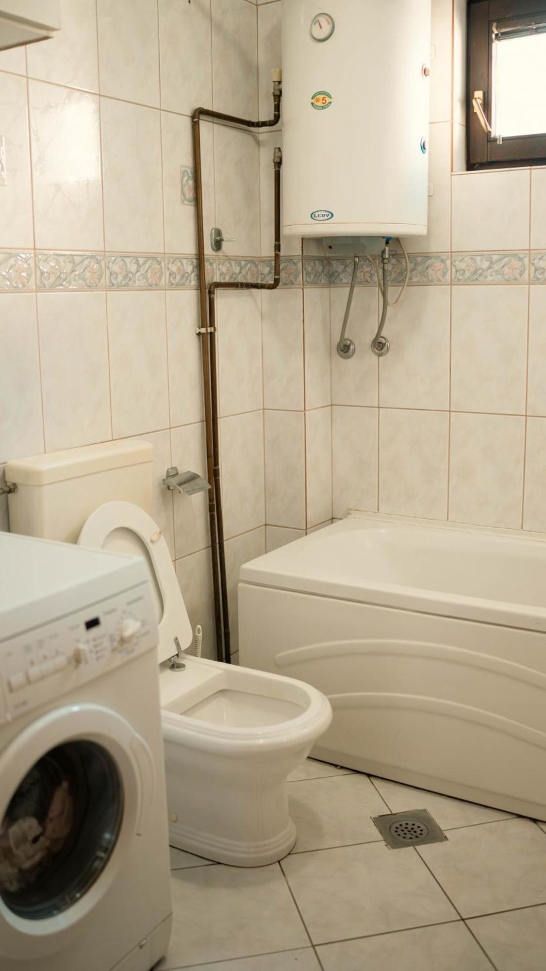 Hostel Tuzla Ngoại thất bức ảnh