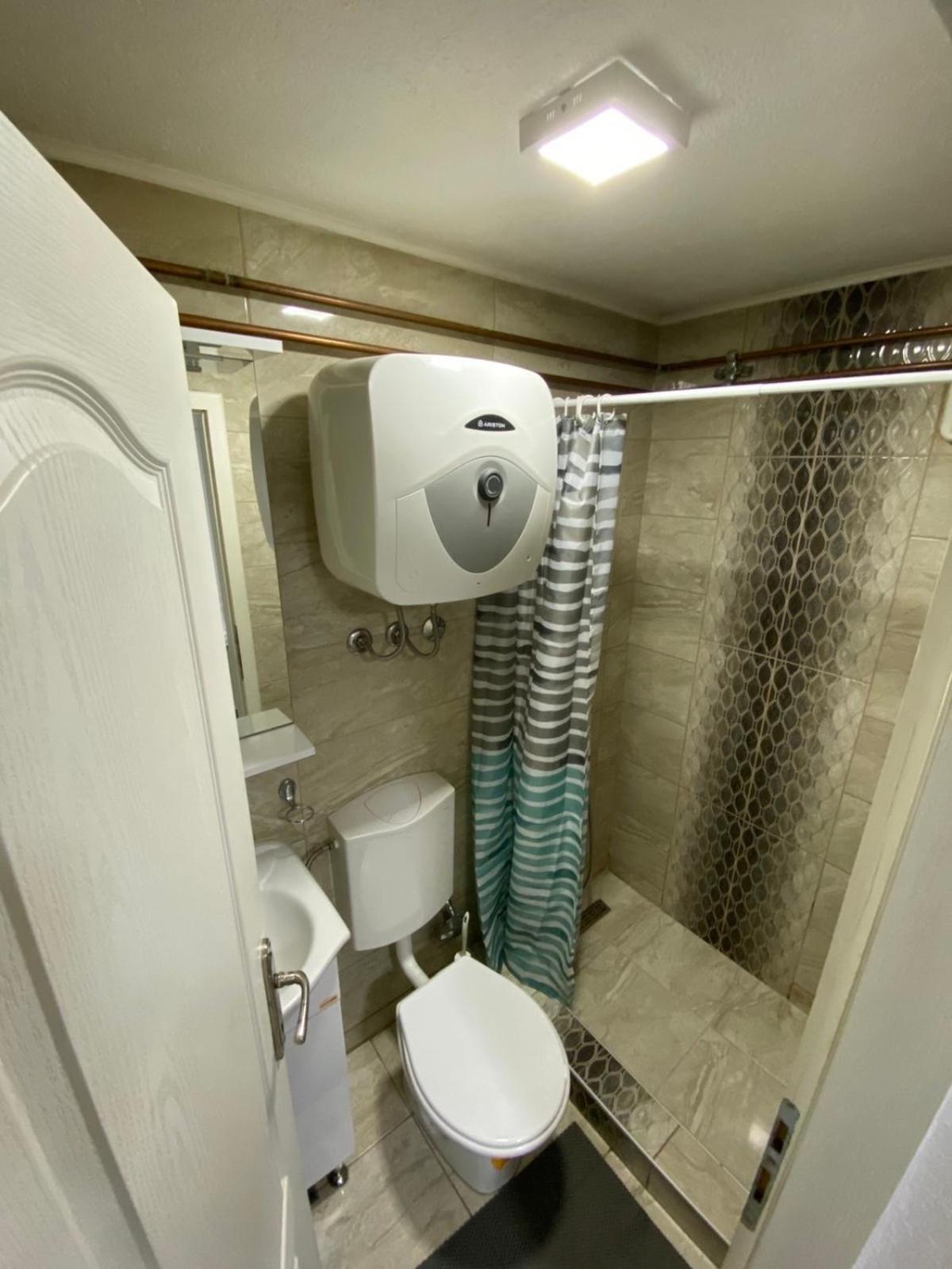Hostel Tuzla Ngoại thất bức ảnh