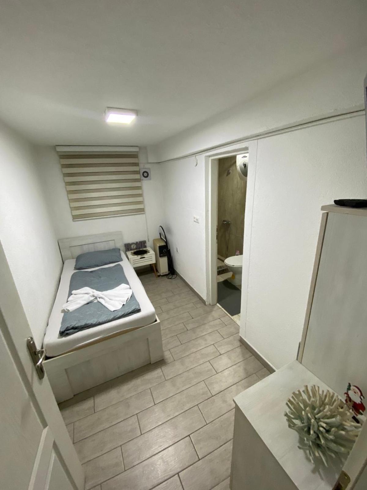 Hostel Tuzla Ngoại thất bức ảnh